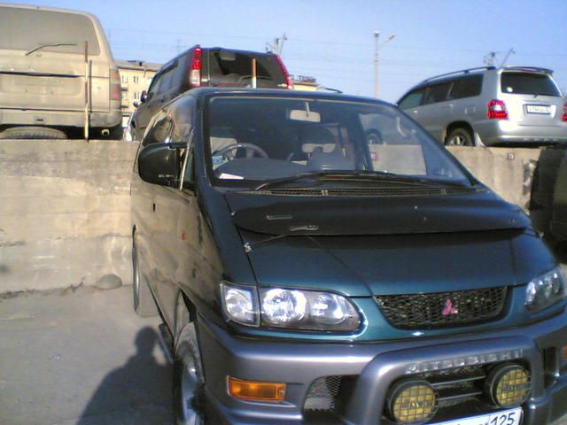 1997 Mitsubishi Delica