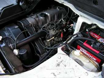 1997 Mitsubishi Delica Pictures