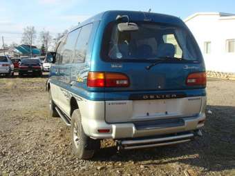 1997 Mitsubishi Delica Pictures