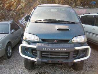 1997 Mitsubishi Delica Pictures