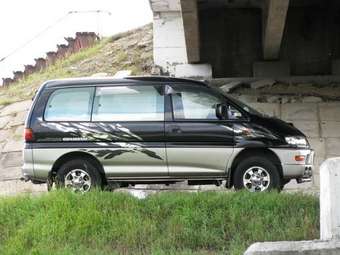 1997 Mitsubishi Delica Images