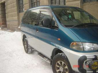 1997 Mitsubishi Delica Wallpapers