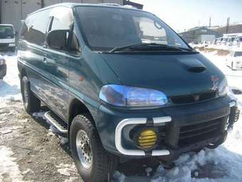 1997 Mitsubishi Delica Pictures