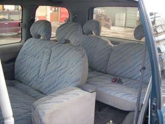 1997 Mitsubishi Delica Photos