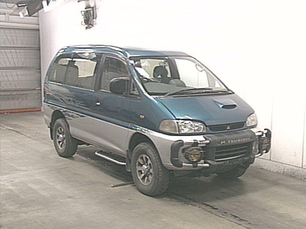 1997 Mitsubishi Delica