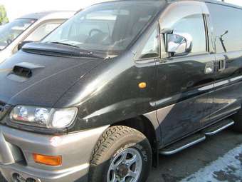 1997 Mitsubishi Delica Pictures