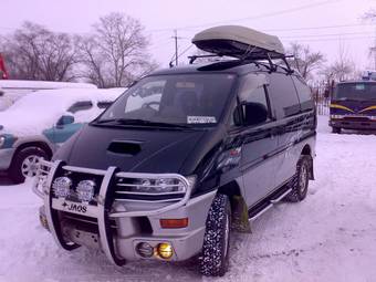 1997 Mitsubishi Delica Pictures