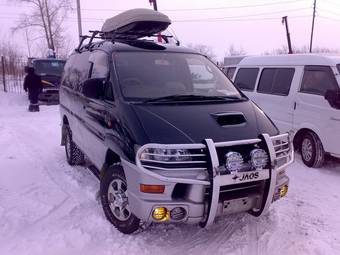 1997 Mitsubishi Delica Pictures
