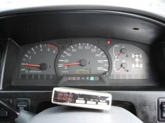 1997 Mitsubishi Delica Pictures