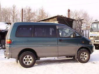 1997 Mitsubishi Delica Pictures