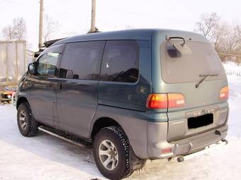 1997 Mitsubishi Delica Photos