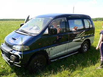 1997 Mitsubishi Delica Pictures