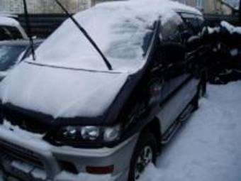 1997 Mitsubishi Delica Pictures
