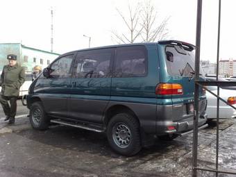 1997 Mitsubishi Delica Pictures