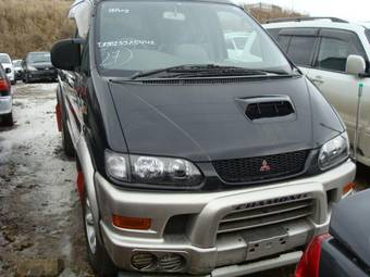 1997 Mitsubishi Delica Pictures