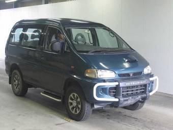 1997 Mitsubishi Delica Pictures