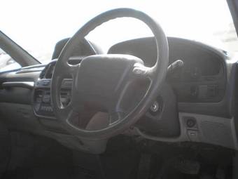 1997 Mitsubishi Delica Photos