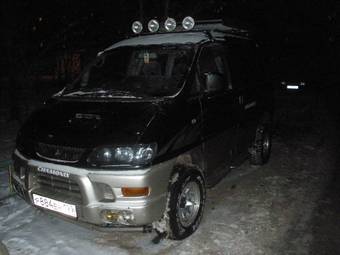 1997 Mitsubishi Delica Pictures