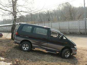 1997 Mitsubishi Delica Images