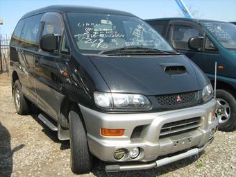 1997 Mitsubishi Delica Pictures