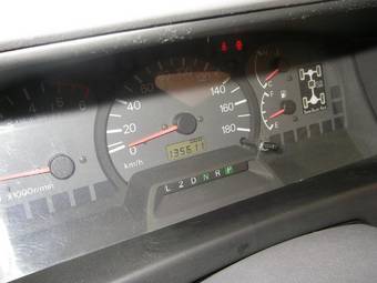 1997 Mitsubishi Delica Photos