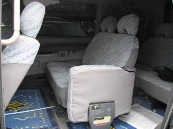 1997 Mitsubishi Delica Pictures