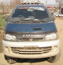 1997 Mitsubishi Delica Pictures