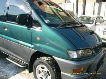 1997 Mitsubishi Delica Images