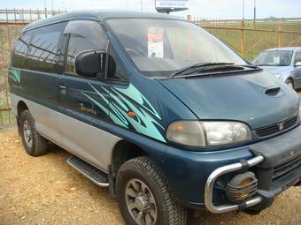 1997 Mitsubishi Delica Pictures