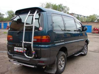 1997 Mitsubishi Delica Pics