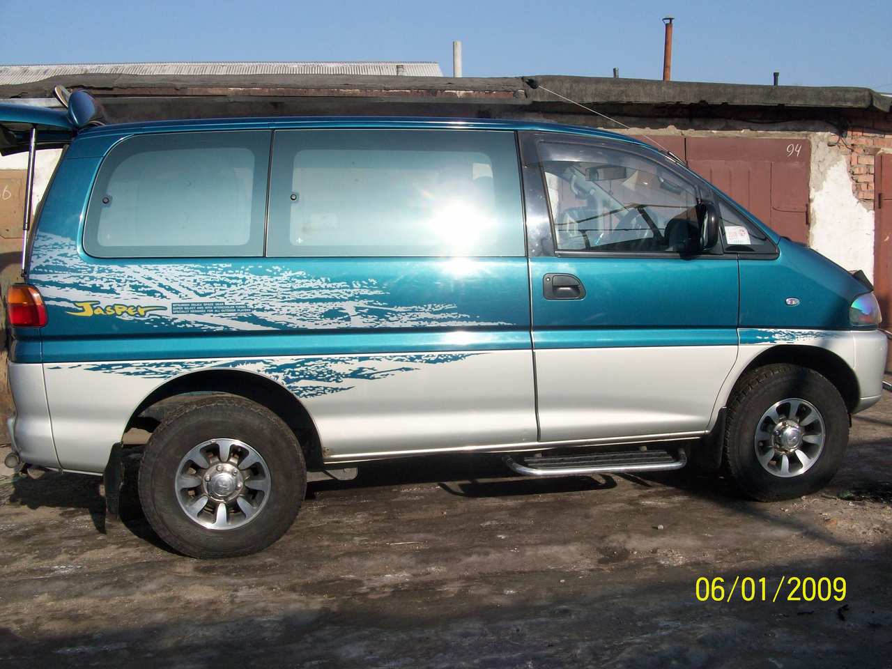 1997 Mitsubishi Delica