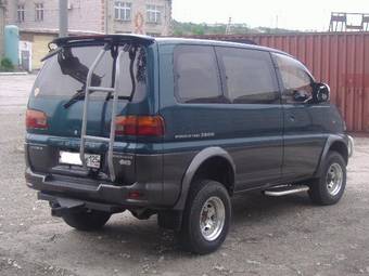 1997 Mitsubishi Delica Pics