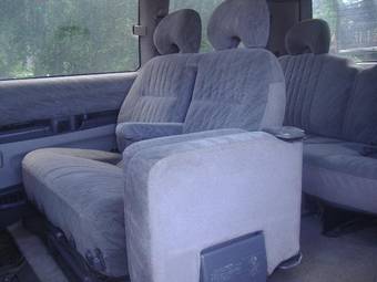 1997 Mitsubishi Delica Pictures