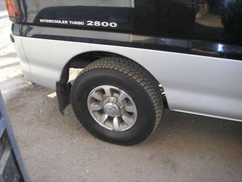 1997 Mitsubishi Delica Photos