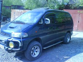 1997 Mitsubishi Delica Pictures