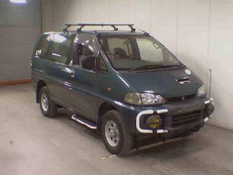 1997 Mitsubishi Delica Pictures