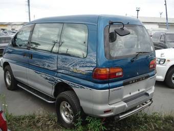 1997 Mitsubishi Delica Pictures