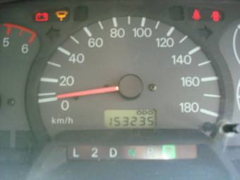 1997 Mitsubishi Delica Photos