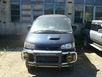 1997 Mitsubishi Delica Images