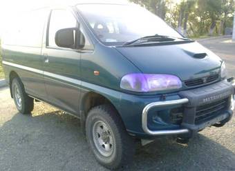 1997 Mitsubishi Delica Pictures