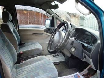 1997 Mitsubishi Delica Photos