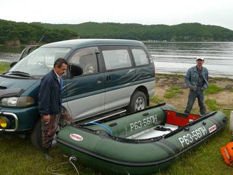 1997 Mitsubishi Delica Photos