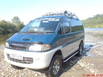 1997 Mitsubishi Delica Pictures