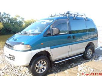 1997 Mitsubishi Delica Photos