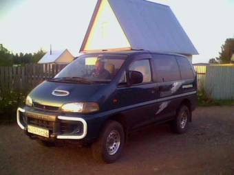 1997 Mitsubishi Delica Pictures