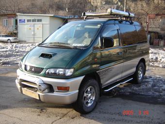 1998 Mitsubishi Delica