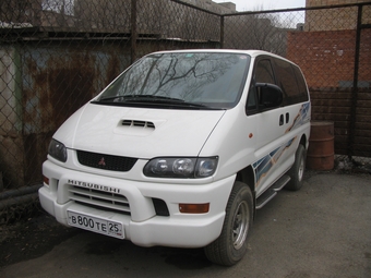 1998 Mitsubishi Delica