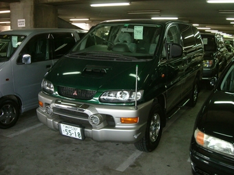 1998 Mitsubishi Delica