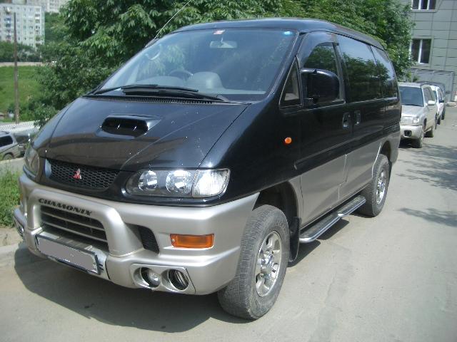 1998 Mitsubishi Delica