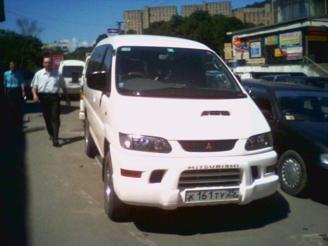 1998 Mitsubishi Delica